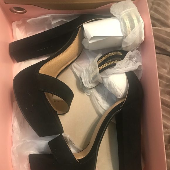 Black platform heels size 7 - Picture 7 of 8